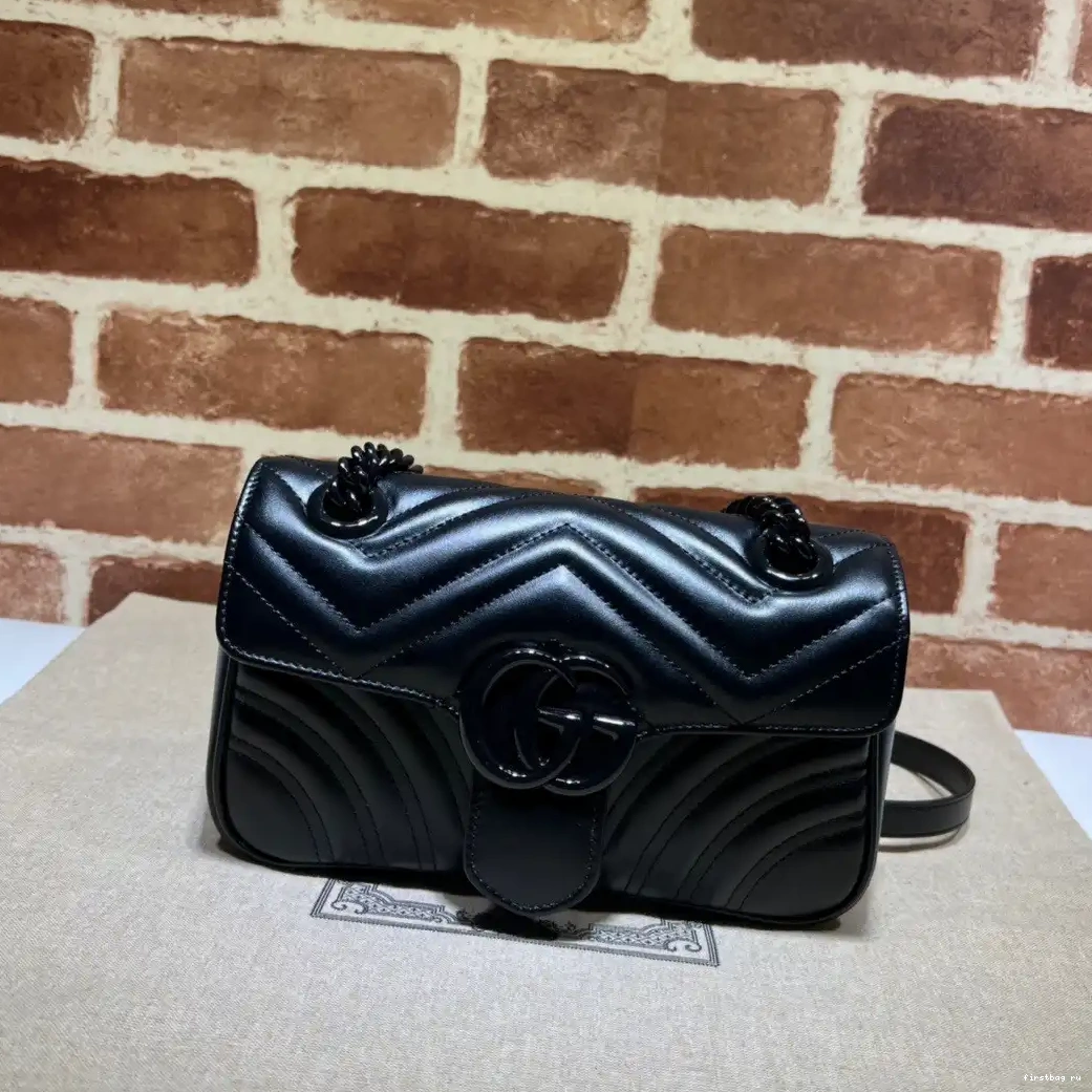 First bag ru 22CM GG Marmont GUCCI 0622